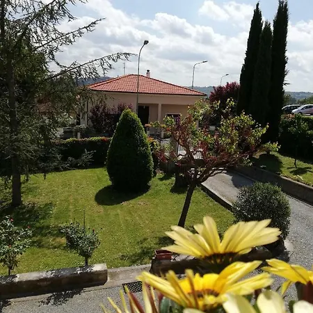 I Tre Cipressi Di Casanova Selvatelle